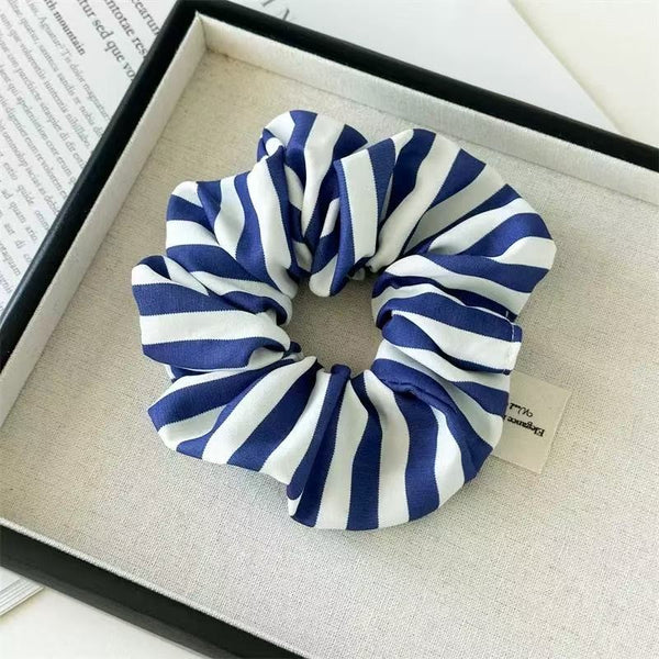 CLASSIC STRIPED FABRIC HAIR SCRUNCHIES | 40S748