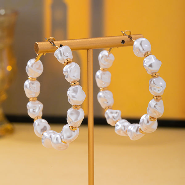 Irregular Pearl Beaded Hoop Earrings | 80E63180