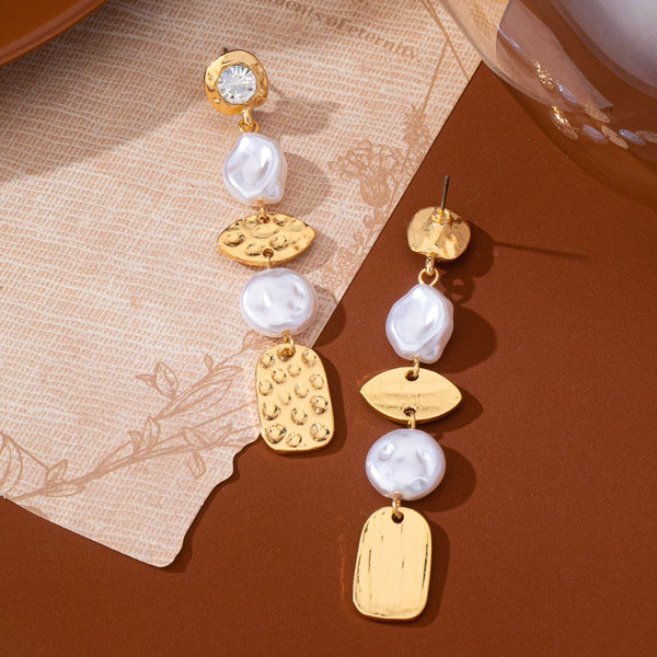 Crystal Pearl & Textured Gold Drop Earrings | 80E63155