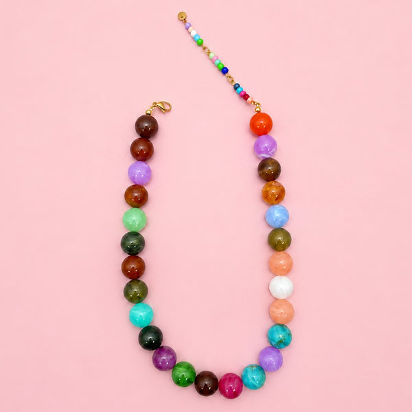 Chunky Multi-Color Marbled Resin Bead Necklace | 40NK9771