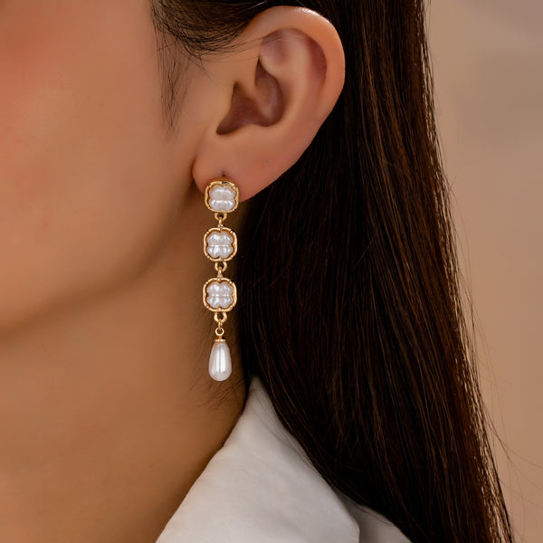 Pearlized Square Link Teardrop Earrings | 80E63193