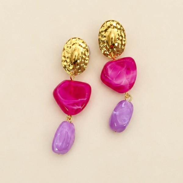 Asymmetric Resin & Hammered Gold Drop Earrings | 40E559