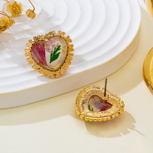 Pressed Flower Resin Heart Stud Earrings | 80E63229