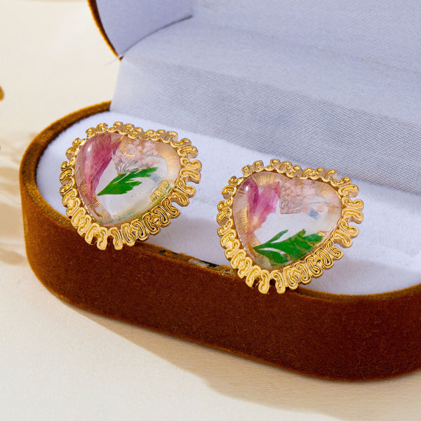 Pressed Flower Resin Heart Stud Earrings | 80E63229