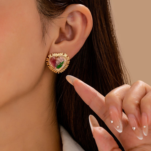 Pressed Flower Resin Heart Stud Earrings | 80E63229