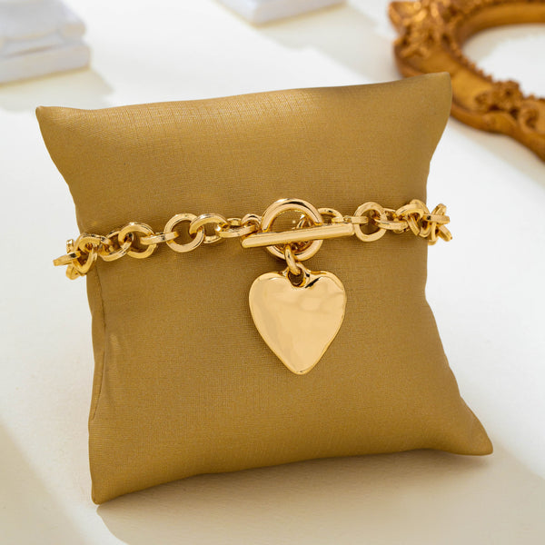 Bold Hammered Heart Toggle Clasp Bracelet | 80B1926