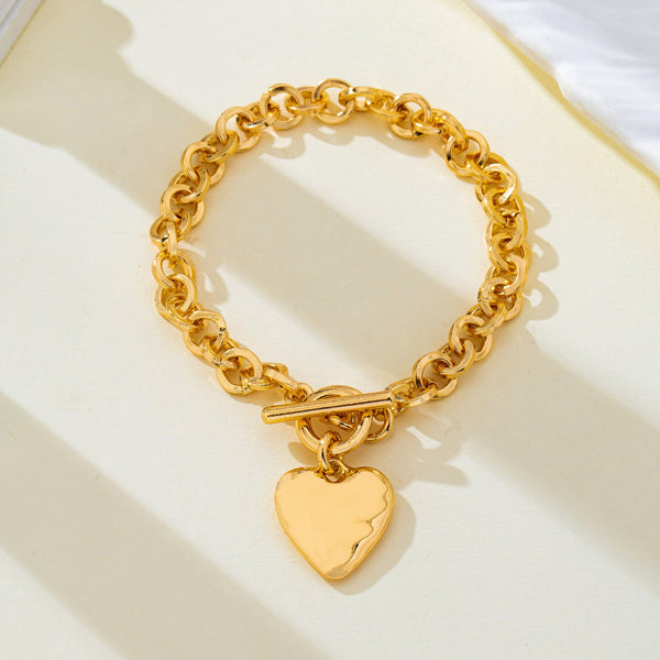 Bold Hammered Heart Toggle Clasp Bracelet | 80B1926