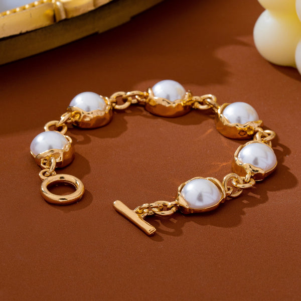 Bezel-Set Pearl Gold Toggle Bracelet | 80B1930