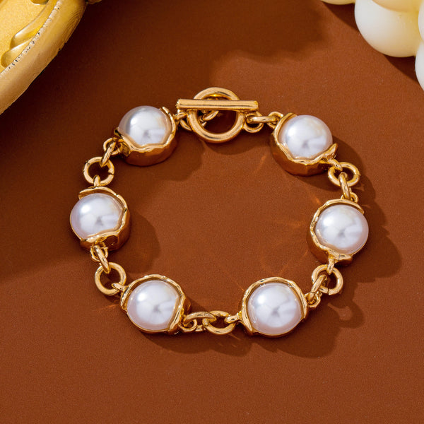 Bezel-Set Pearl Gold Toggle Bracelet | 80B1930