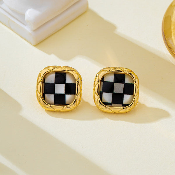 Black and White Checkerboard Stud Earrings | 80E63431