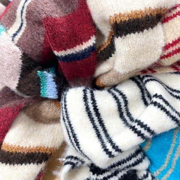 Striped Triangle Neck Scarf Shawl | 40SC747