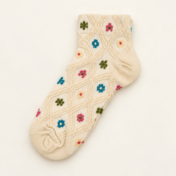 MULTI FLORAL EMBROIDERY TEXTURED ANKLE SOCKS | 40S02096