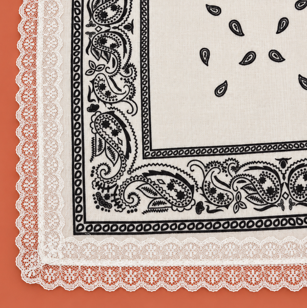 Animal & Paisley Print Lace-Trimmed Square Scarf | 40SC764