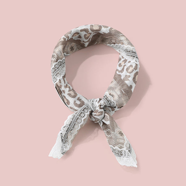 Animal & Paisley Print Lace-Trimmed Square Scarf | 40SC764