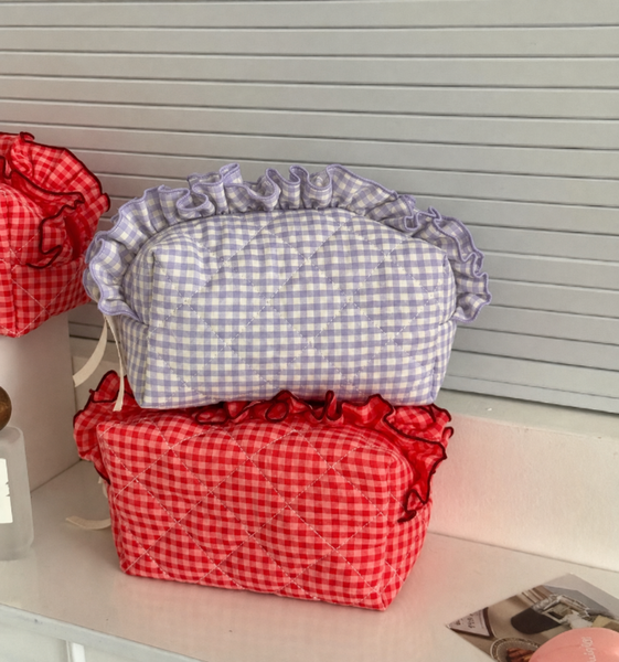 Gingham Ruffled Quilted Cosmetic Bag Pouch | 40P632