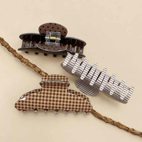 JUMBO STRIPE PLAID OVAL HAIR CLAW CLIPS | 40H1020