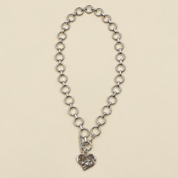 NOTABLE HAMMERED HEART FRONT TOGGLE NECKLACE | 40NK9476