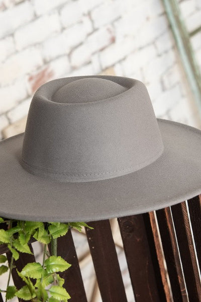 A VINTAGE CLASSIC BOATER HAT | 40HW306