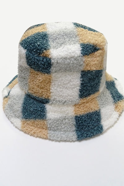 COLOR BLOCK PLUSH BUCKET HAT | 40HW308