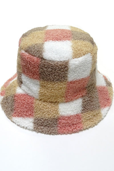 COLOR BLOCK PLUSH BUCKET HAT | 40HW308