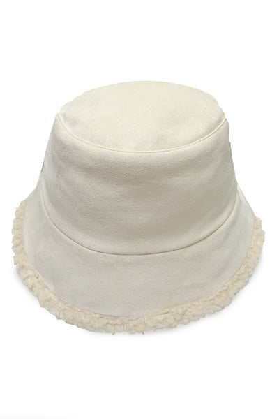 REVERSIBLE FAUX SUEDE WITH FUR BUCKET HAT | 40HW309