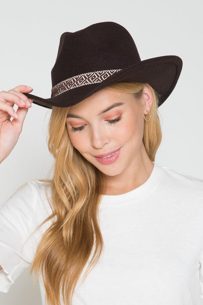 A VINTAGE CLASSIC COW BOY HAT WITH AZTEC TRIM | 40HW313