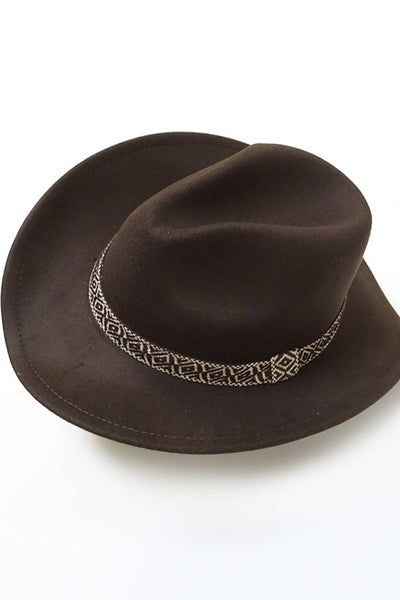 A VINTAGE CLASSIC COW BOY HAT WITH AZTEC TRIM | 40HW313