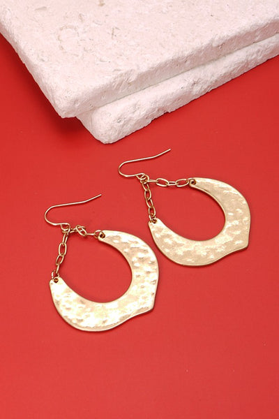 HAMMERED HORSESHOE DROP EARRING | 31E21566