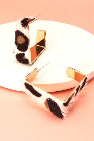 FAUX FUR GEO SQUARE ANIMAL HOOP EARRINGS | 31E21789