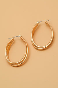 INTERWINED OVAL HOOP EARRINGS | 31E21657