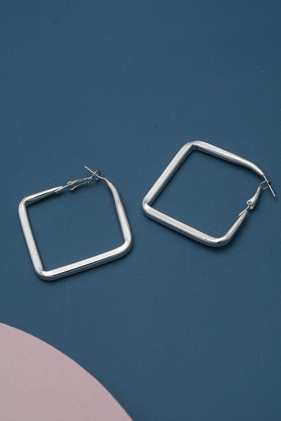 SQUARE HOLLOW HOOP EARRINGS | 31E21761