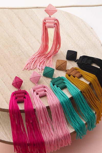 THREAD TASSEL EARRINGS | 40E216