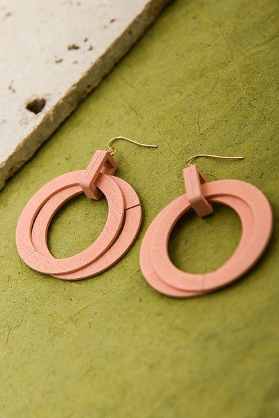 DOUBLE WOODEN HOOP EARRINGS | 31E21893