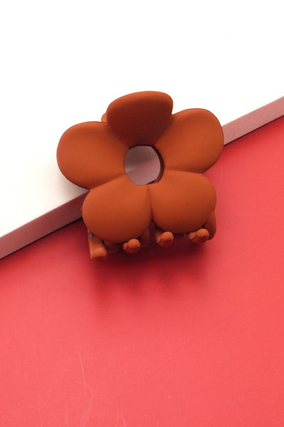 JUMBO FLOWER HAIR CLAW CLIP | 40H404