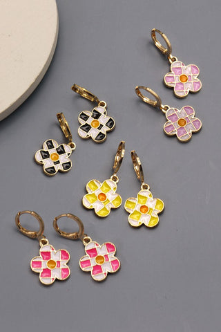 FUN FLOWER CHECKER EARRINGS | 40E224