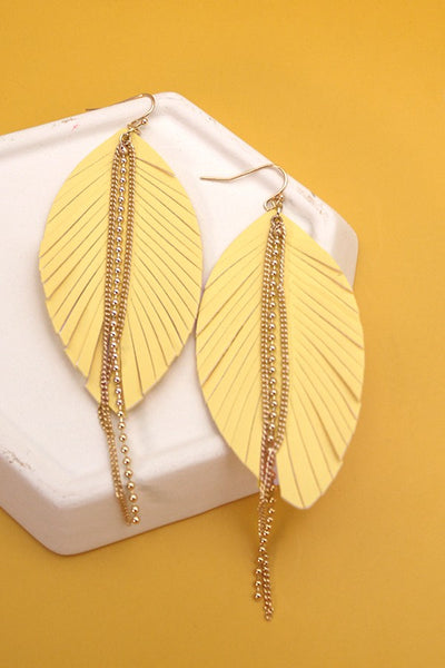 LEATHER LEAF WITH CHAIN DROP EARRINGS | 52E2101833