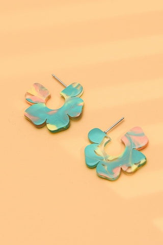 MULTI COLOR ACRYLIC FLOWER HOOP EARRINGS | 31E22331