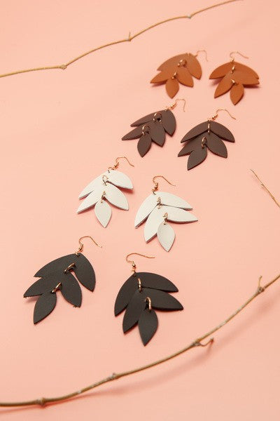 HANDMADE GENUINE LEATHER LEAF EARRINGS | 40E261